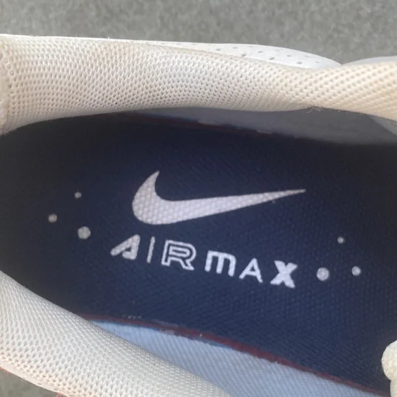 Nike Air Max Summit White/ Crimson Bliss Sz 11 - Picture 9 of 12